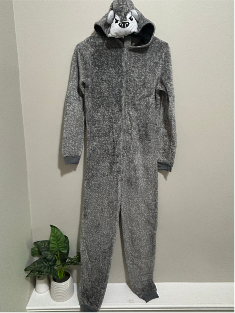 Animal Hooded Pajama Onesie Size XL 14/16 Grey White